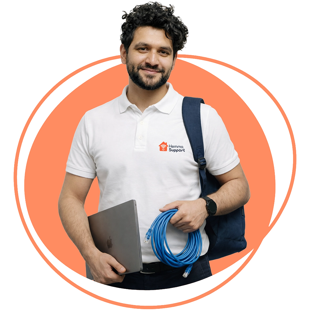 IT-tekniker från HemmaSupport i Göteborg med laptop och nätverkskabel